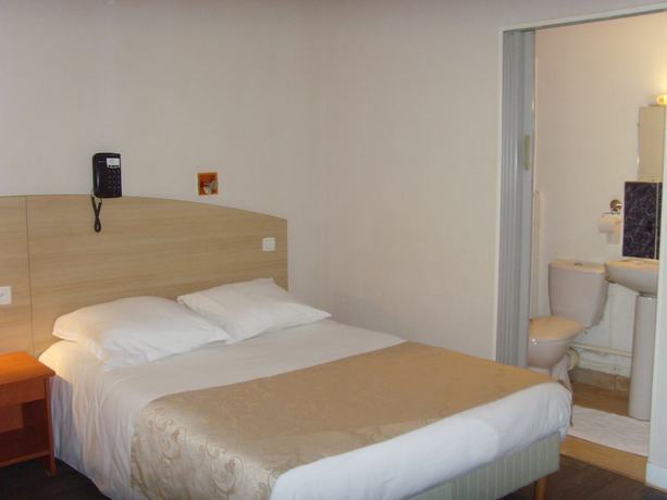 Imagen de la habitación del Hotel de Rennes. Foto 17