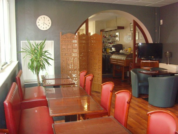 Imagen del bar/restaurante del Hotel de Rennes. Foto 5