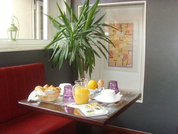 Imagen del bar/restaurante del Hotel de Rennes. Foto 6