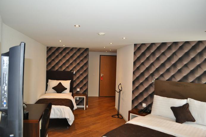 Imagen de la habitación del Hotel de Savoie, MORGES . Foto 11