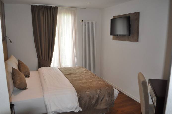 Imagen de la habitación del Hotel de Savoie, MORGES . Foto 19