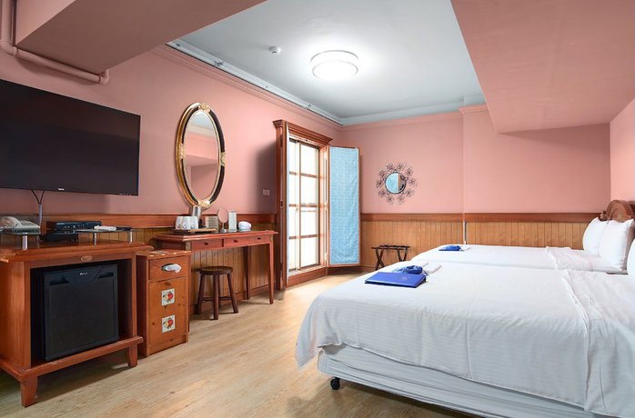 Imagen de la habitación del Hotel de Trianon. Foto 4