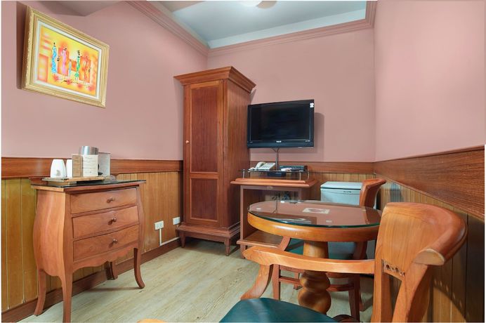 Imagen de la habitación del Hotel de Trianon. Foto 9