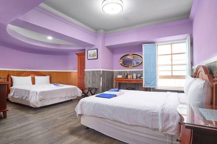 Imagen de la habitación del Hotel de Trianon. Foto 16