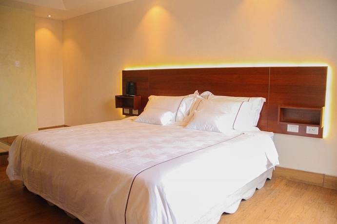 Imagen de la habitación del Hotel de Turistas Iquitos. Foto 7