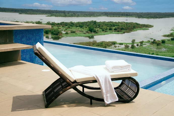 Imagen de la piscina del Hotel de Turistas Iquitos. Foto 12