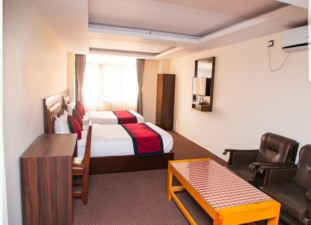 Imagen de la habitación del Hotel de Universal. Foto 17