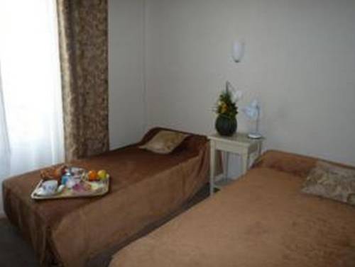 Imagen de la habitación del Hotel de Verdun. Foto 5