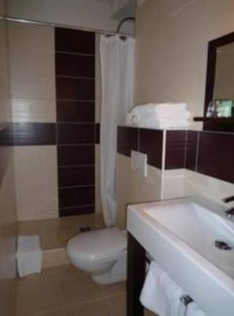 Imagen de la habitación del Hotel de Verdun. Foto 9