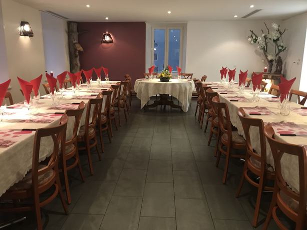 Imagen de los interiores del Hotel de Ville, Les Verrières. Foto 16