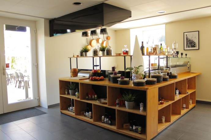 Imagen del bar/restaurante del Hotel de Ville, Les Verrières. Foto 7