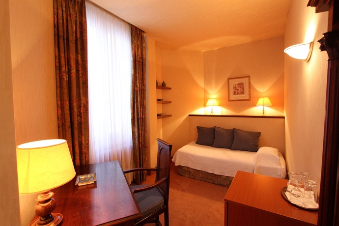 Imagen de la habitación del Hotel de la Bretonnerie. Foto 10