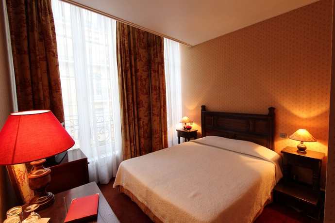 Imagen de la habitación del Hotel de la Bretonnerie. Foto 11