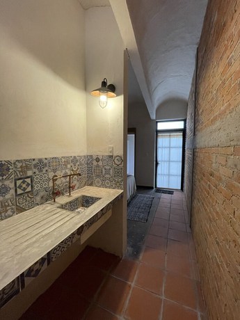 Imagen de la habitación del Hotel de la Capilla. Foto 16