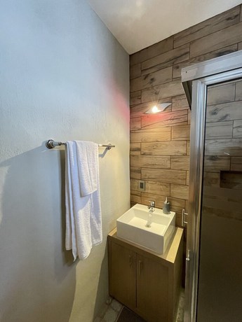 Imagen de la habitación del Hotel de la Capilla. Foto 18