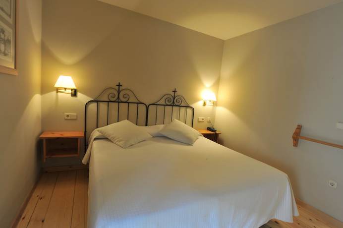 Imagen de la habitación del Hotel de la Font. Foto 3