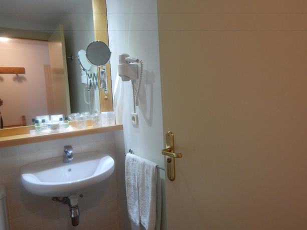 Imagen de la habitación del Hotel de la Font. Foto 12