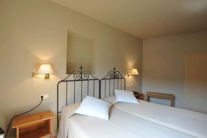 Imagen de la habitación del Hotel de la Font. Foto 13