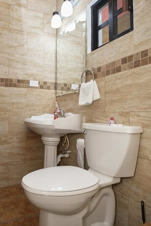 Imagen de la habitación del Hotel de la Fuente. Foto 19