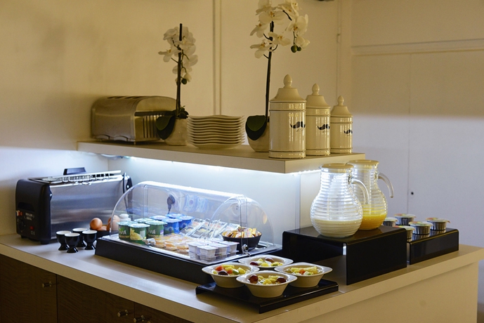 Imagen del bar/restaurante del Hotel de la Gaîté. Foto 4