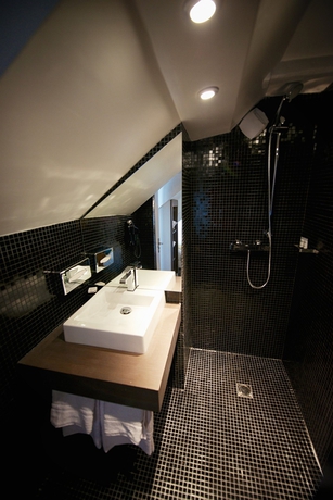 Imagen de la habitación del Hotel de la Gaîté. Foto 12