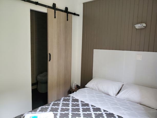 Imagen de la habitación del Hotel de la Gare, Modane. Foto 4