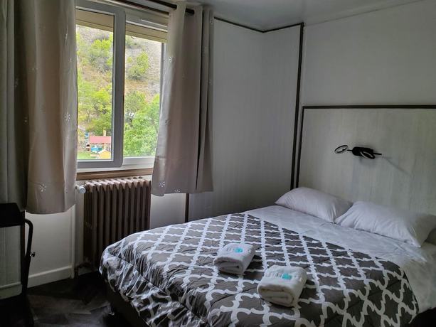 Imagen de la habitación del Hotel de la Gare, Modane. Foto 8
