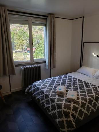 Imagen de la habitación del Hotel de la Gare, Modane. Foto 13