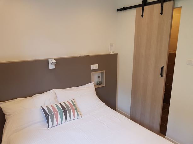 Imagen de la habitación del Hotel de la Gare, Modane. Foto 15