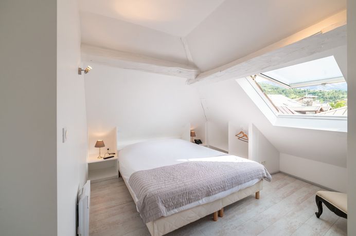 Imagen de la habitación del Hotel de la Mairie. Foto 3
