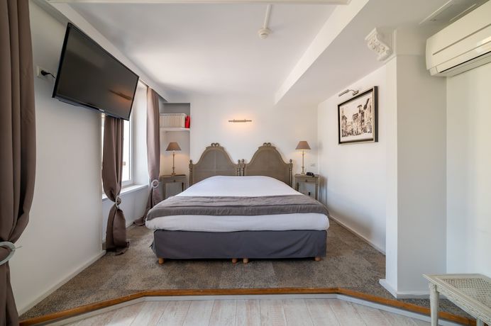 Imagen de la habitación del Hotel de la Mairie. Foto 8