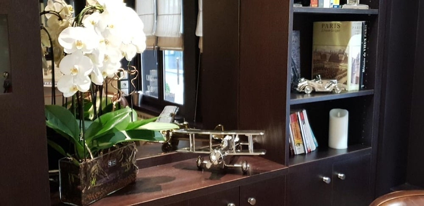 Imagen del bar/restaurante del Hotel de la Paix, Torre Eiffel. Foto 3