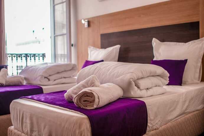 Imagen de la habitación del Hotel de la Poste, Argel. Foto 16