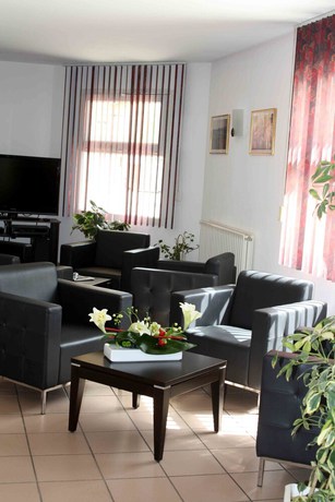 Imagen de los interiores del Hotel de la Poste, La Cavalerie. Foto 19