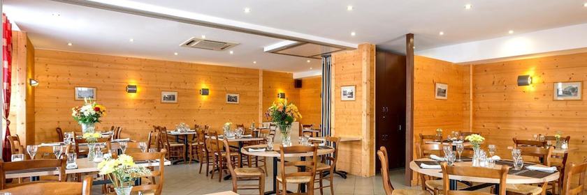 Imagen del bar/restaurante del Hotel de la Poste, La Condamine. Foto 5