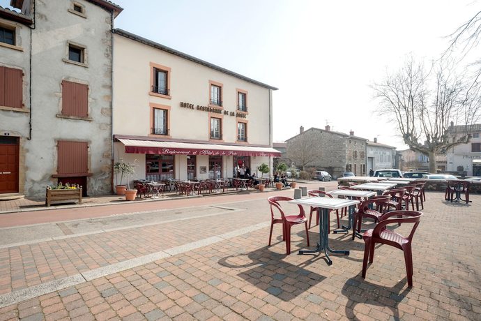 Imagen de los exteriores del Hotel de la Poste, La Condamine. Foto 14