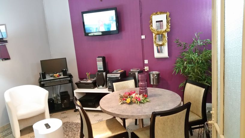Imagen de los interiores del Hotel de la paix, Albert. Foto 16