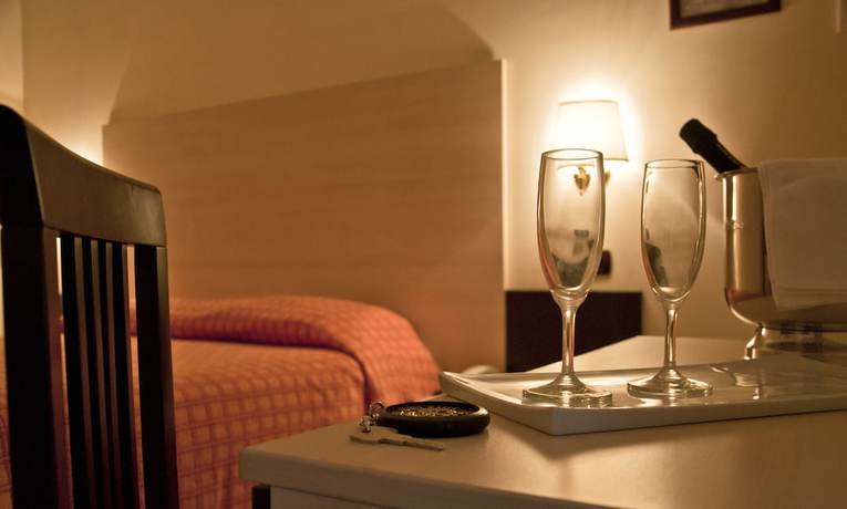 Imagen de la habitación del Hotel dei Pini, FIUGGI. Foto 4
