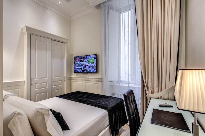 Imagen de la habitación del Hotel dei Quiriti Suite. Foto 6