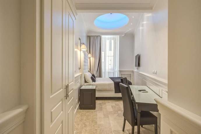 Imagen de la habitación del Hotel dei Quiriti Suite. Foto 13
