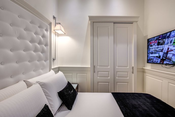 Imagen de la habitación del Hotel dei Quiriti Suite. Foto 15