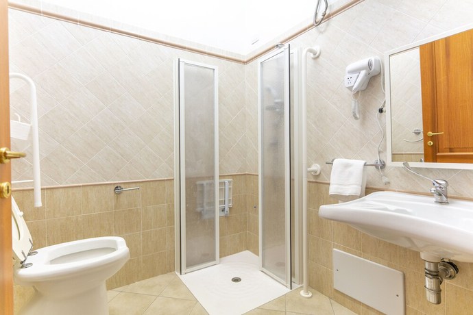 Imagen de la habitación del Hotel dei Tacchi. Foto 2
