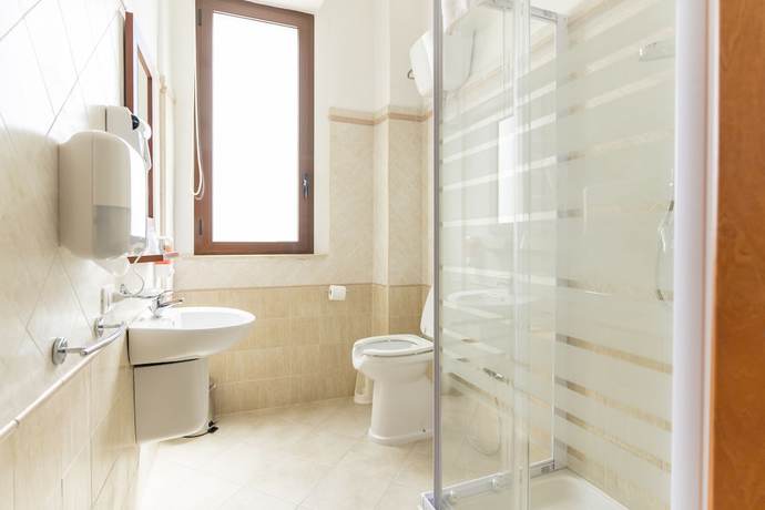 Imagen de la habitación del Hotel dei Tacchi. Foto 3