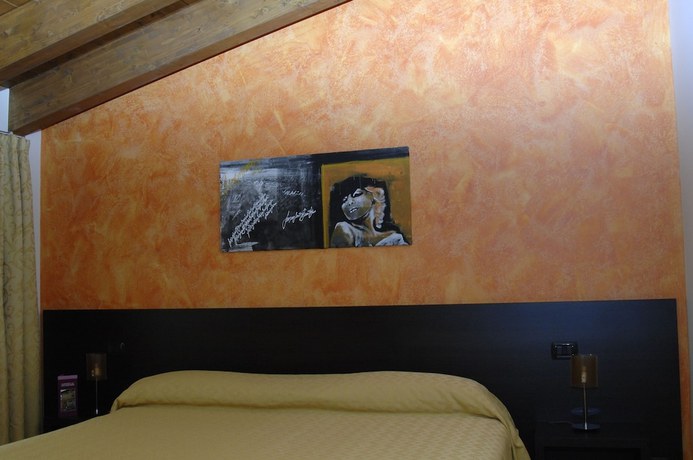 Imagen de la habitación del Hotel del Brembo. Foto 5