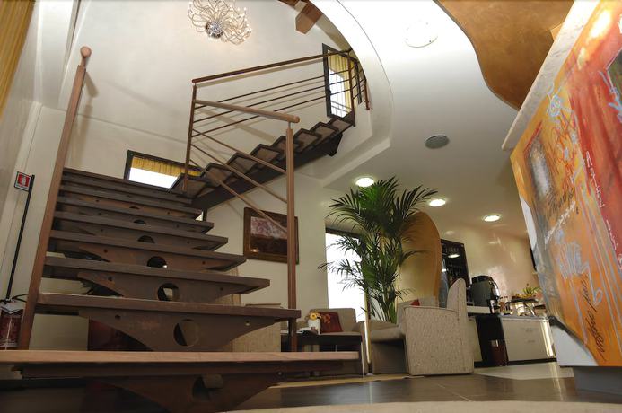 Imagen de los interiores del Hotel del Brembo. Foto 12