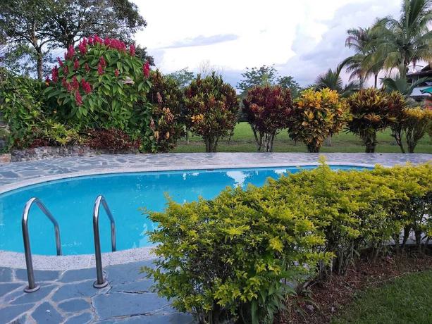 Imagen de la piscina del Hotel del Campo, Quimbaya. Foto 16