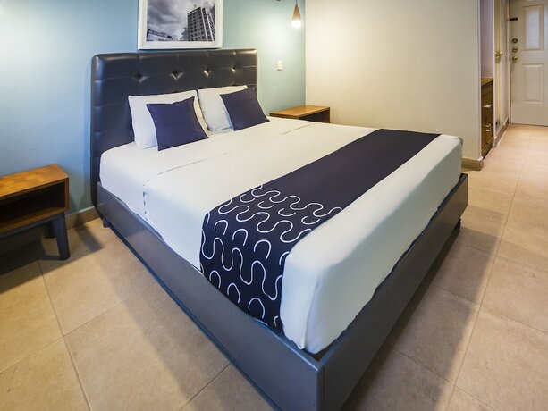 Imagen de la habitación del Hotel del Centro, Monterrey. Foto 19