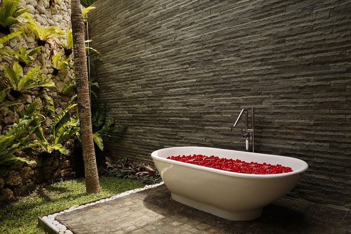 Imagen de la habitación del Hotel del Cielo Villa Jimbaran. Foto 2