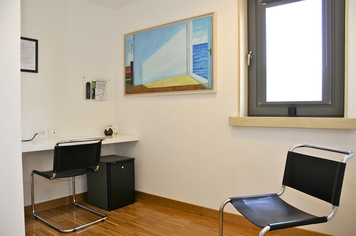 Imagen de la habitación del Hotel del Conte, Fondi. Foto 7