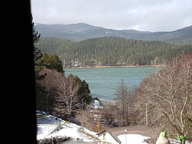 Imagen de la habitación del Hotel del Lago Ampollino. Foto 11